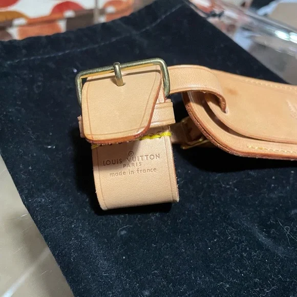 Louis Vuitton Vachetta Luggage Tag and Poignet set EUC - Picture 7 of 8